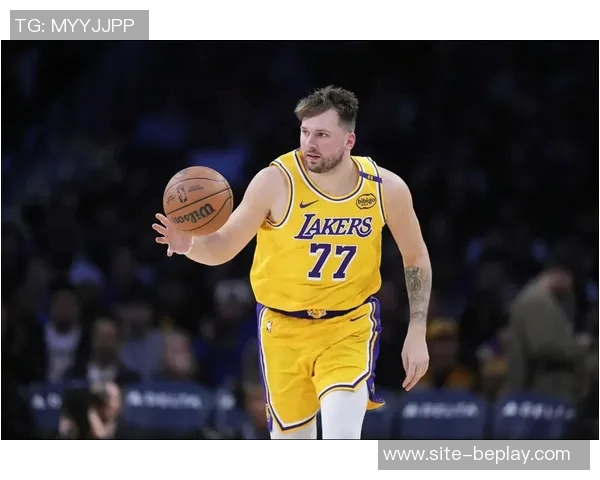 东契奇:全力争胜期待詹姆斯回归助力球队更进一步 东契奇:全力争胜期待詹姆斯回归助力球队更进一步