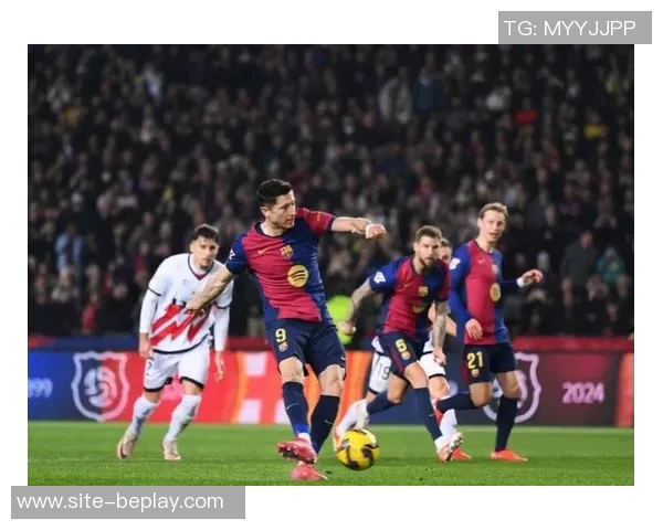 西甲最新动态皇马稳居榜首巴萨遭遇惨败失去第二马竞平局落后八分