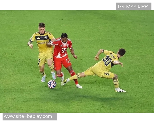 弗罗因德透露于帕续约谈判进展奥利塞或将长期效力拜仁