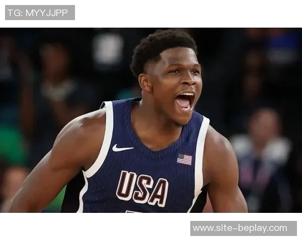 爱德华兹表现出色18投13中砍下32分3篮板6助攻但7次失误略显多余